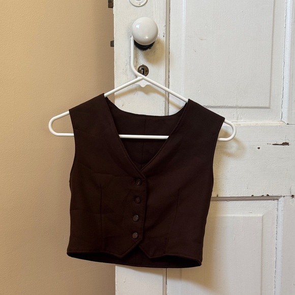 Western inspired Chic Dark Brown Women's Crop Vest - Picture 1 of 2